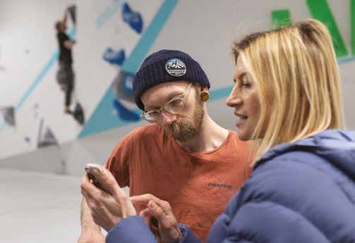 Climbers using the Griptonite app together